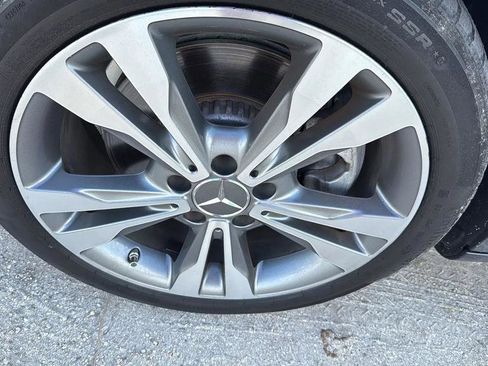 Used 2015 Mercedes-Benz C 300 Sedan image 16