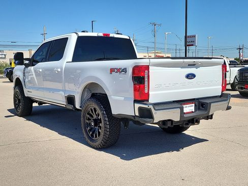 Used 2025 Ford F250 Lariat w/ FX4 Off-Road Package AWD/4WD image 3