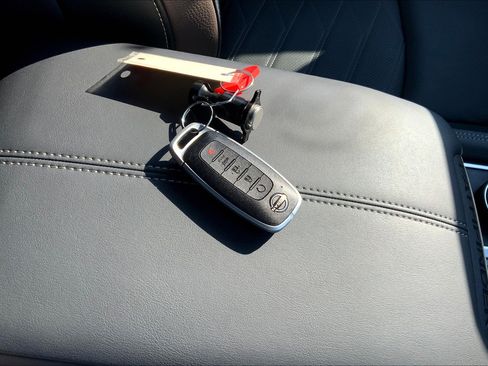 New 2025 Nissan Pathfinder Platinum w/ Cargo Package image 16