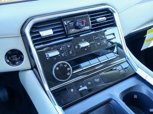 New 2026 Nissan Armada Platinum image 14