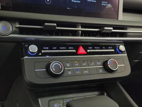 New 2025 Hyundai Santa Cruz SE image 16