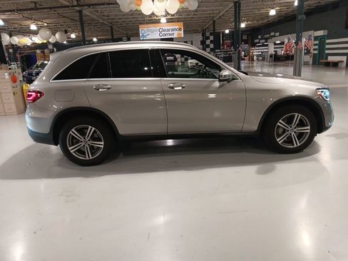 Used 2020 Mercedes-Benz GLC 300 4MATIC image 6