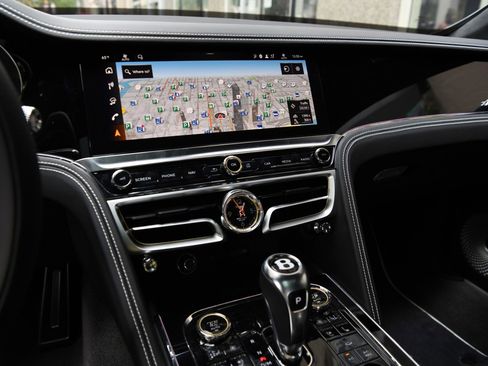 New 2026 Bentley Flying Spur Plug-In Hybrid image 16