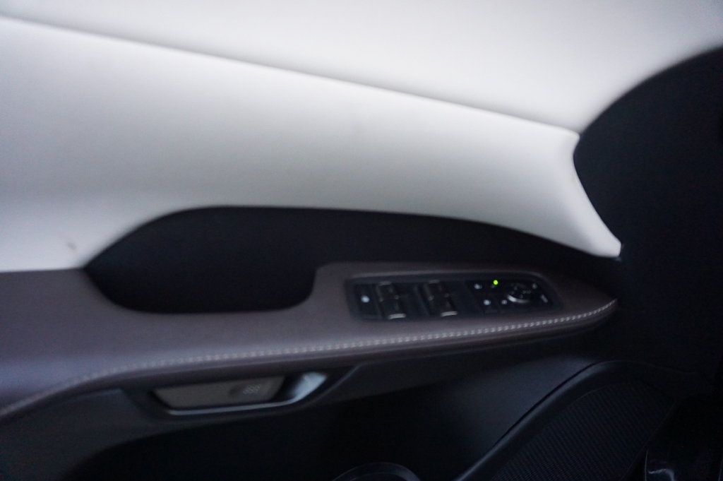 Used 2024 Lexus RX 350 Premium w/ Accessory Package (Z1) FWD image 4