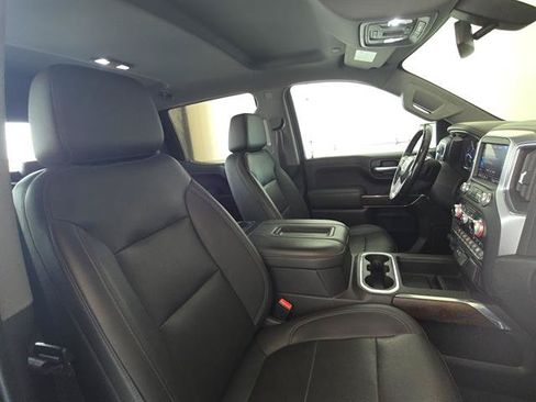 Used 2021 GMC Sierra 1500 SLT RWD image 17