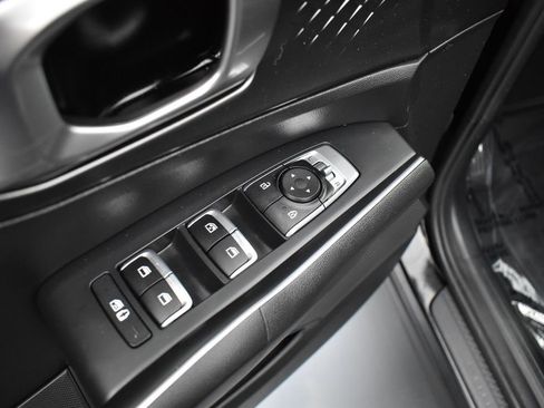 Used 2021 Kia Sorento S image 9