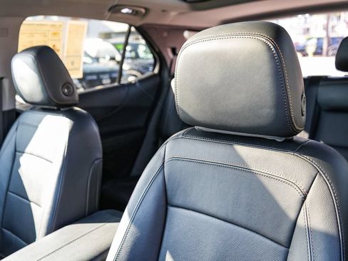 Used 2020 Chevrolet Equinox Premier FWD image 25