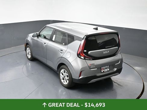Used 2023 Kia Soul LX w/ Option Group 015 image 40