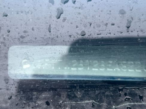 Used 2011 Ford F250 XLT w/ Advanced Security Group image 3