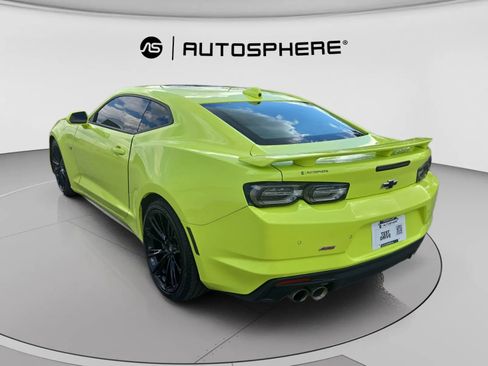 Used 2021 Chevrolet Camaro SS RWD image 7