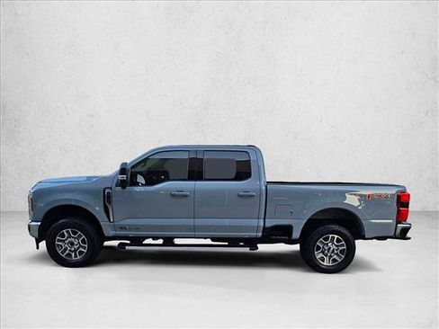 Certified 2025 Ford F250 Lariat w/ FX4 Off-Road Package AWD/4WD image 9