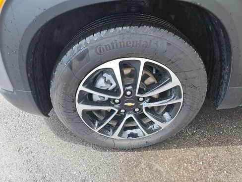 Used 2025 Chevrolet TrailBlazer LT FWD image 10