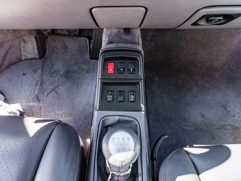 Used 1995 Porsche 911 Carrera 4 image 27
