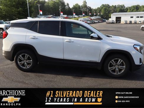 Used 2019 GMC Terrain SLE FWD image 1
