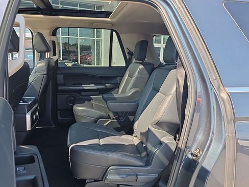 Used 2024 Ford Expedition Max XLT AWD/4WD image 16