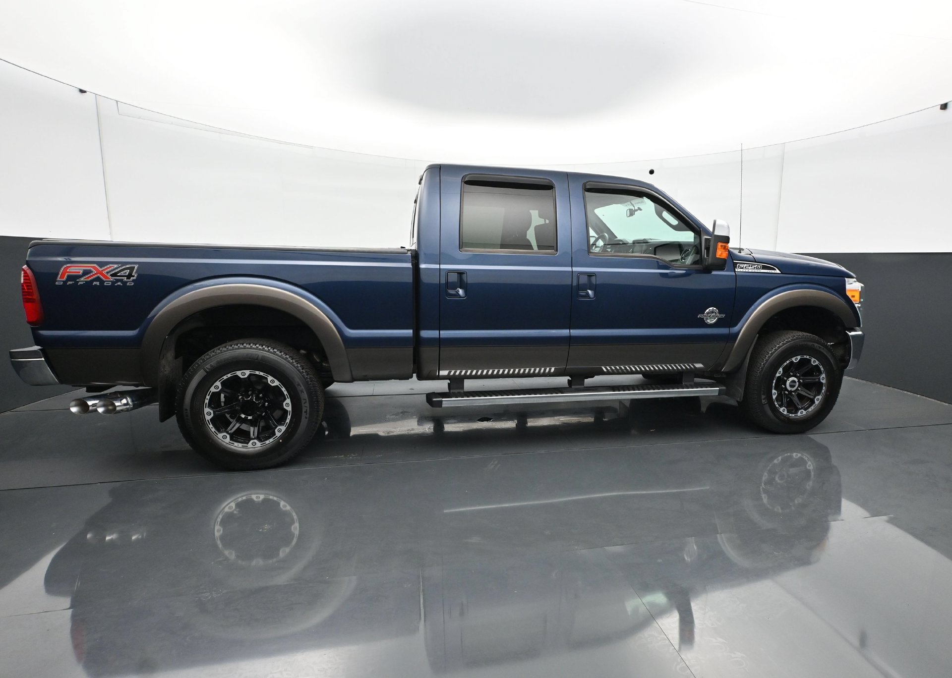 Used 2016 Ford F250 Lariat w/ Lariat Ultimate Package AWD/4WD image 6