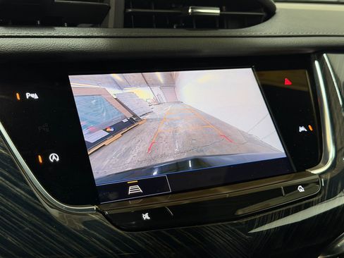 Used 2024 Cadillac XT6 Premium Luxury FWD image 19