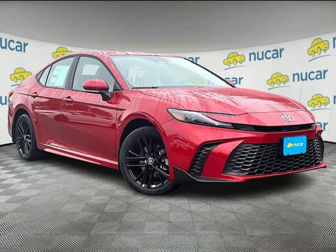 New 2026 Toyota Camry SE image 1