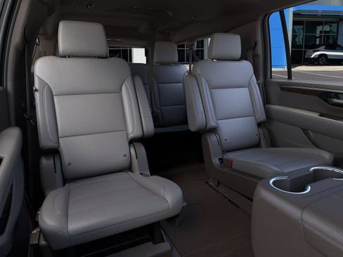 New 2026 Chevrolet Suburban LT w/ Comfort Package RWD image 41