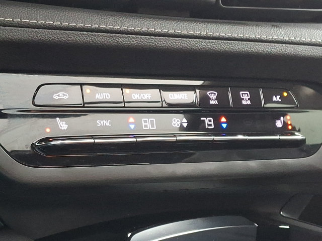 Used 2023 Buick Envision Essence w/ Sport Touring Package AWD/4WD image 18
