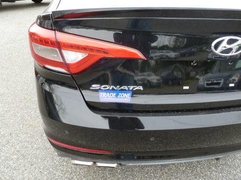 Used 2015 Hyundai Sonata Sport 2.0T w/ Option Group 07 FWD image 10