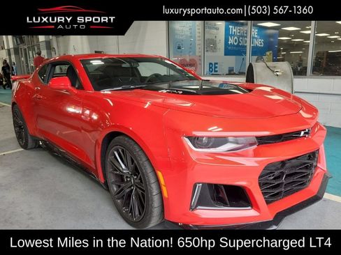 Used 2017 Chevrolet Camaro ZL1 RWD image 2