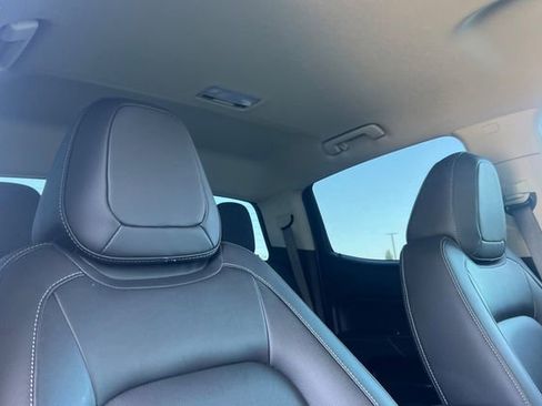 Used 2022 GMC Canyon Elevation w/ Elevation Premium Package AWD/4WD image 19