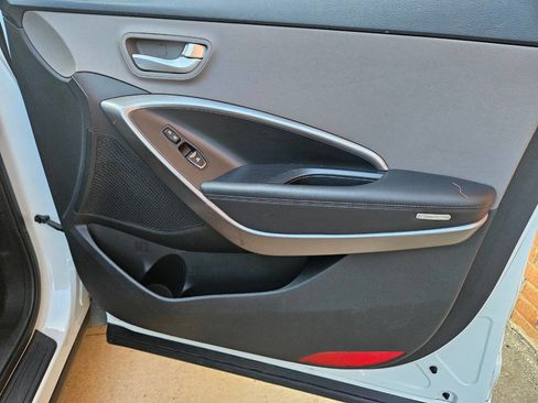 Used 2015 Hyundai Santa Fe Sport image 17