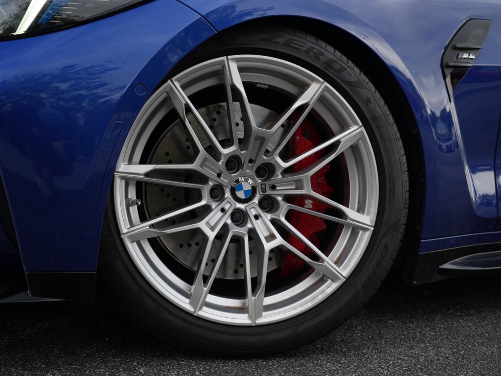 Used 2025 BMW M4 Coupe w/ Executive Package RWD image 6