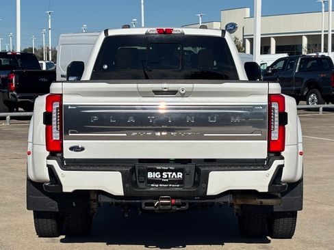 Used 2024 Ford F450 Platinum w/ FX4 Off-Road Package image 5