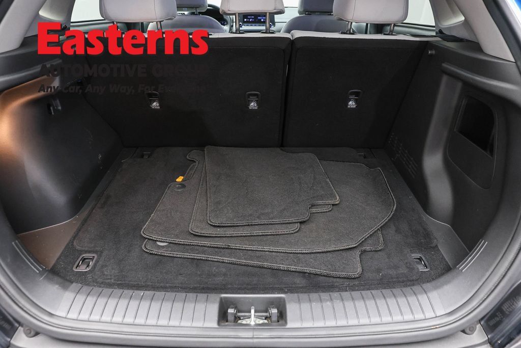 Used 2022 Hyundai Kona SEL w/ Cargo Package AWD/4WD image 11