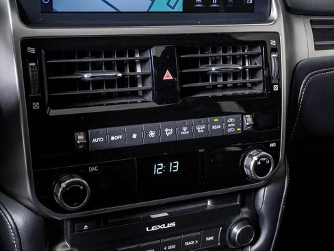 Used 2023 Lexus GX 460 Premium w/ Premium Package image 25