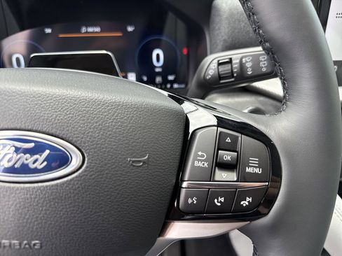 New 2026 Ford Explorer Platinum w/ LUX Leather Package AWD/4WD image 26