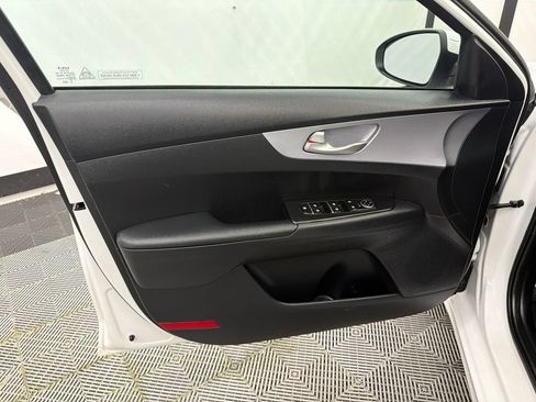 Used 2024 Kia Forte LXS FWD image 10