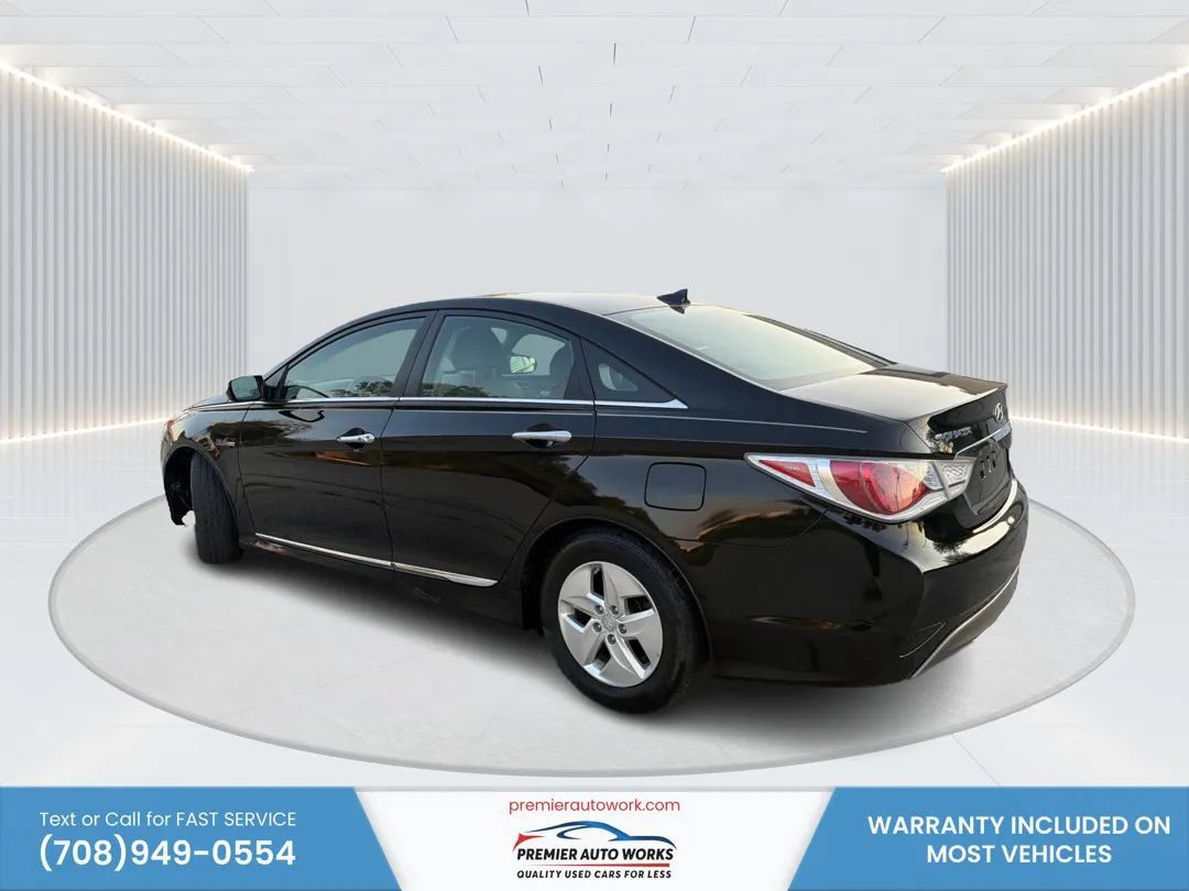 Used 2012 Hyundai Sonata Hybrid w/ Leather Pkg FWD image 7
