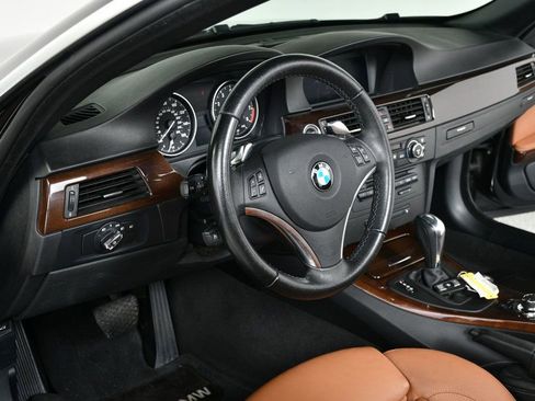 Used 2009 BMW 335i Convertible RWD image 32
