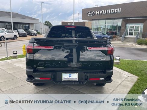 Used 2024 Hyundai Santa Cruz SEL w/ Activity Package image 16