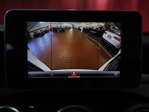 Used 2019 Mercedes-Benz GLC 300 w/ Premium Package image 20