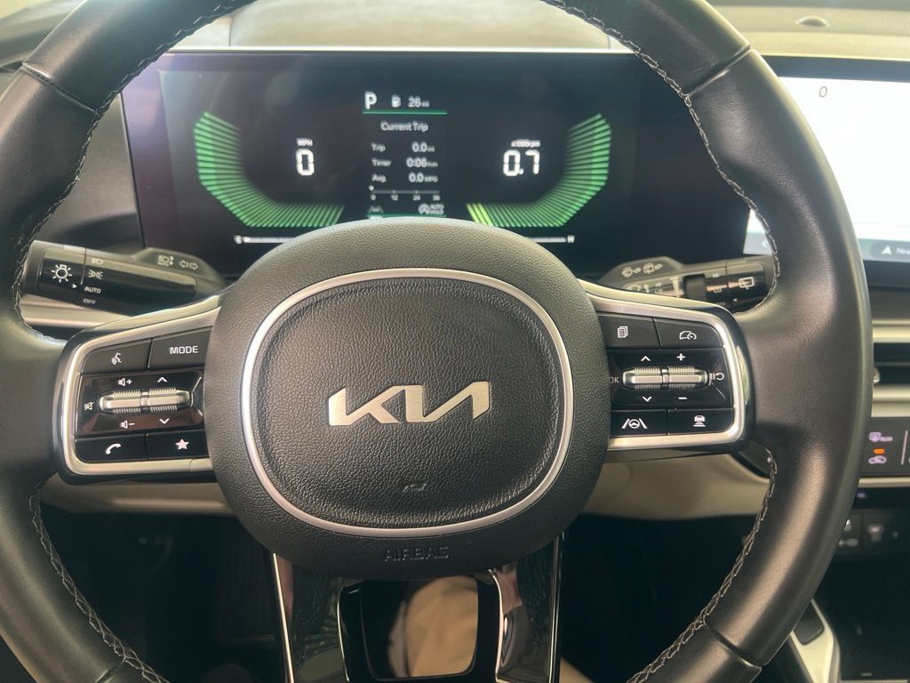 Certified 2024 Kia Sorento S w/ Panoramic Sunroof Package FWD image 60