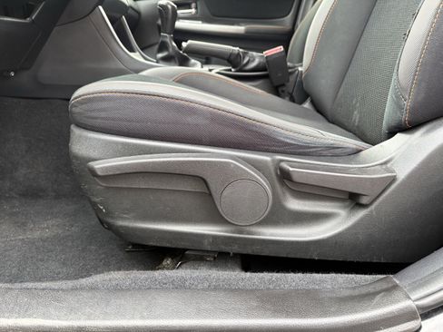 Used 2017 Subaru Crosstrek 2.0i Premium w/ Popular Package #2 image 27