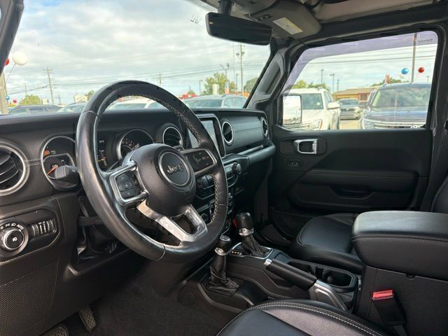 Used 2022 Jeep Wrangler Unlimited Sahara AWD/4WD image 10