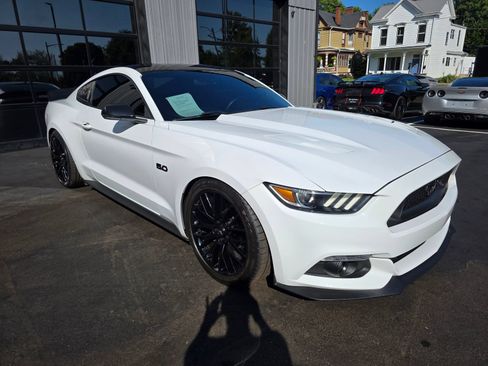 Used 2017 Ford Mustang GT Premium w/ GT Performance Package RWD image 45