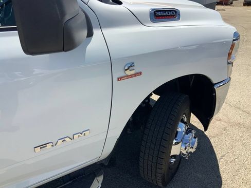 Certified 2024 RAM 3500 Big Horn AWD/4WD image 12