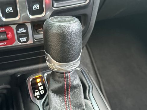 Used 2022 Jeep Wrangler Rubicon image 25