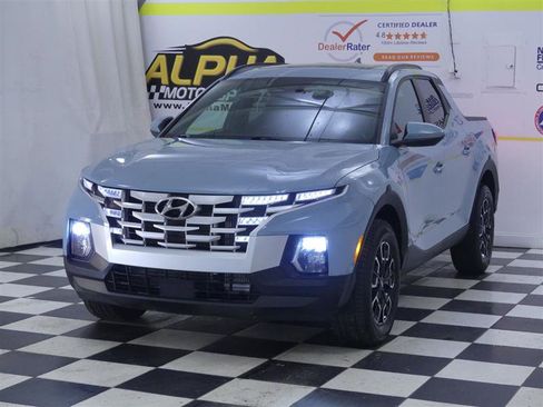 Used 2022 Hyundai Santa Cruz SEL Premium w/ Cargo Package image 2