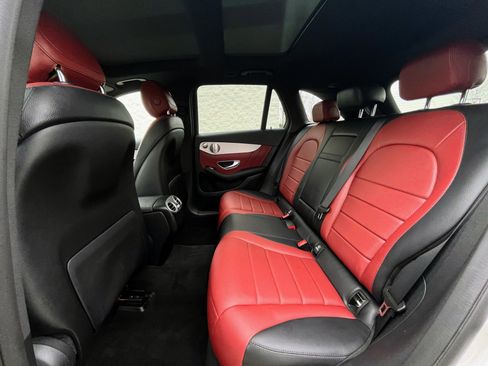 Used 2021 Mercedes-Benz GLC 300 4MATIC image 20