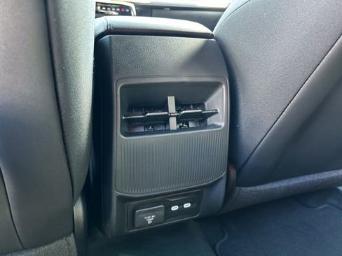 New 2026 Jeep Cherokee Overland image 29