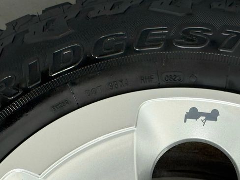 Used 2011 Jeep Wrangler Unlimited Sahara image 34