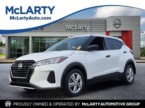 Used 2024 Nissan Kicks S FWD image 1