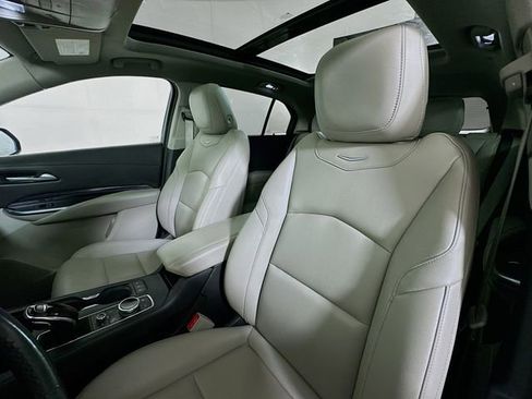 Used 2023 Cadillac XT4 Luxury FWD image 24